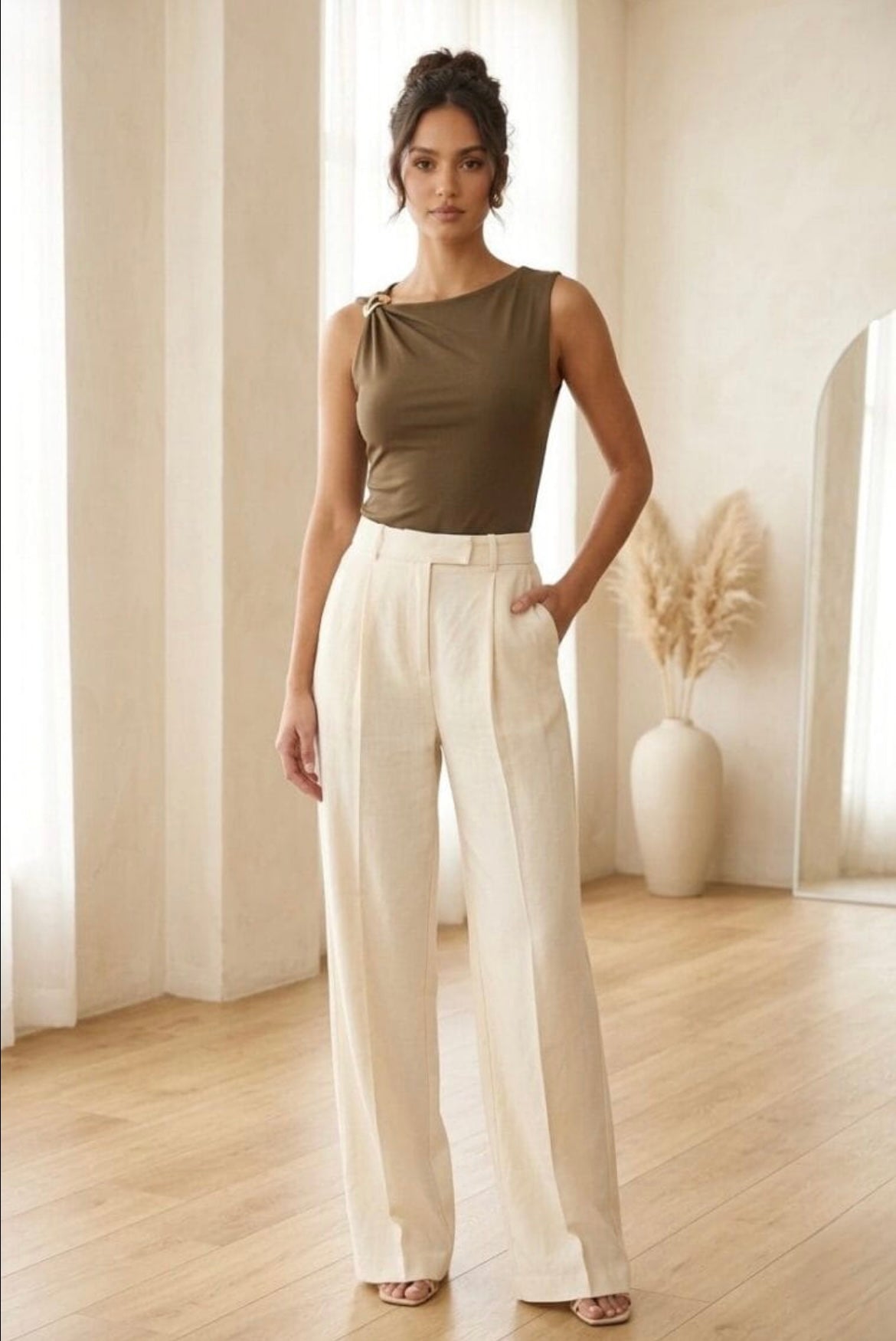 MODERN BUCKLE TOP- BROWN