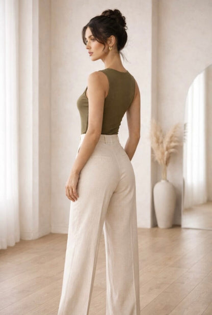MODERN BUCKLE TOP- BROWN